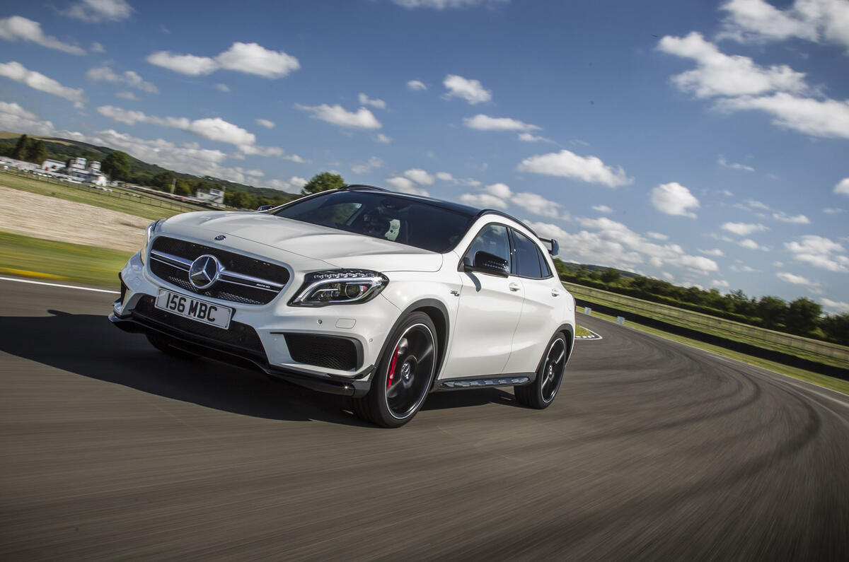 Mercedes-AMG GLA 45 cornering
