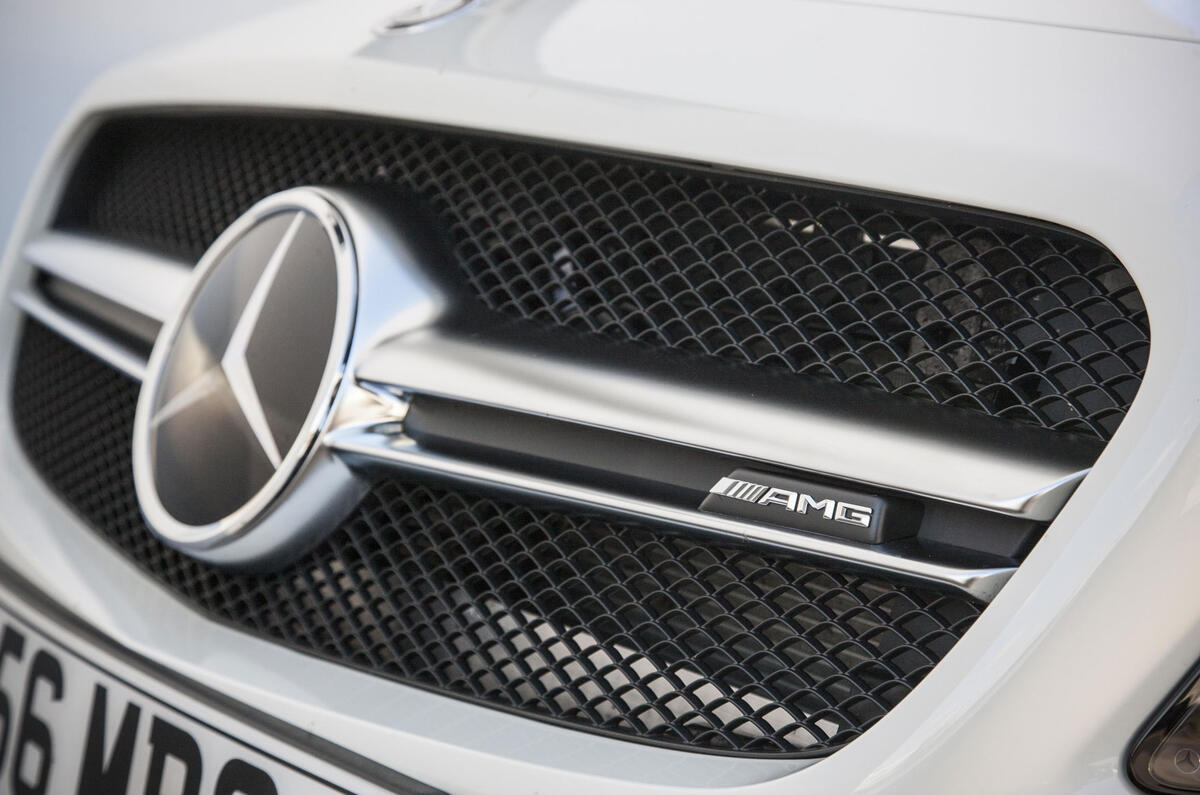 Mercedes-AMG GLA 45 front grille
