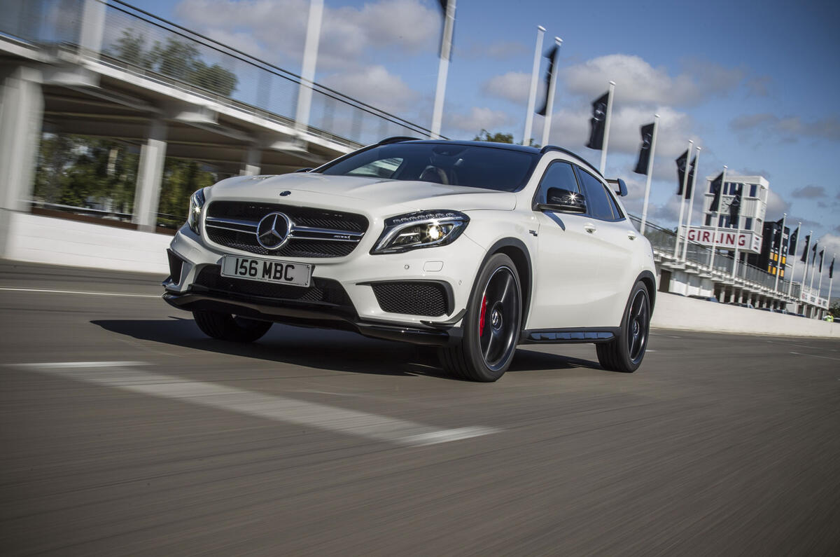 Mercedes-AMG GLA 45 front quarter