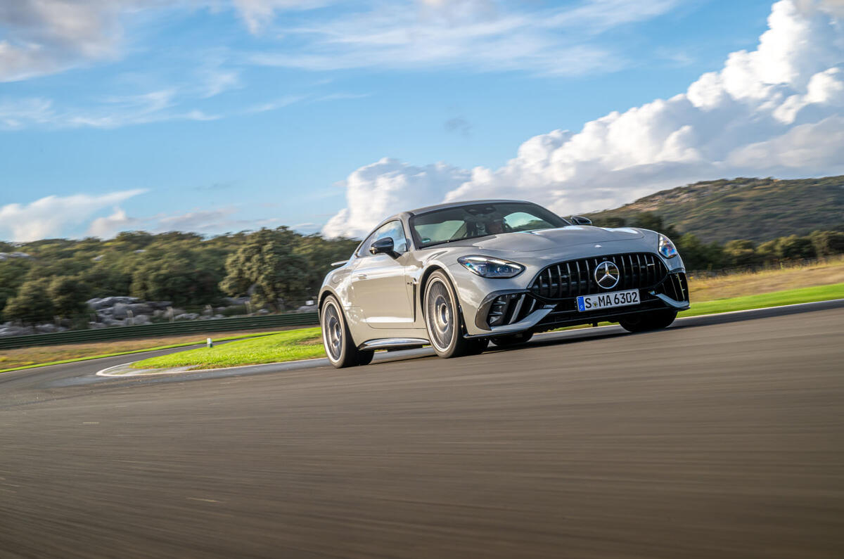 Mercedes AMG GT 63 Pro front tracking 009 Mercedes AMG GT 63 Pro front tracking 009