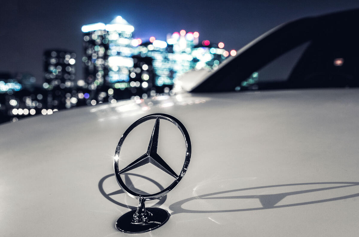 Mercedes-AMG S 63 bonnet ornament