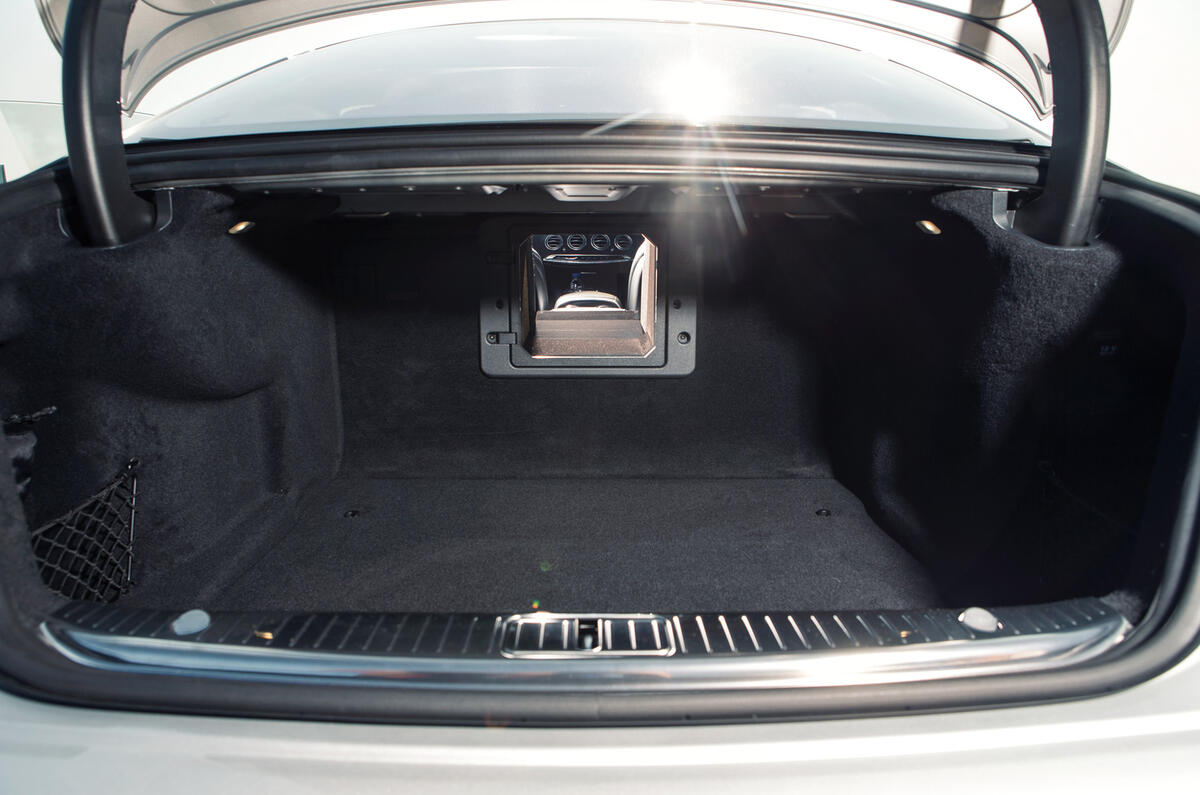 Mercedes-AMG S 63 Coupé boot space