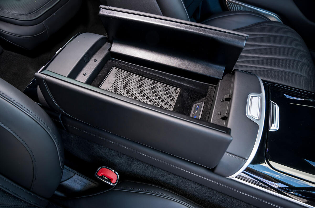 Mercedes AMG S63 e Performance review 2024 11 centre console Mercedes AMG S63 e Performance review 2024 11 centre console