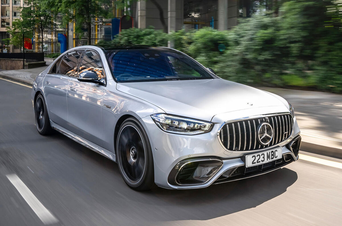 Mercedes AMG S63 e Performance review 2024 19 front tracking Mercedes AMG S63 e Performance review 2024 19 front tracking