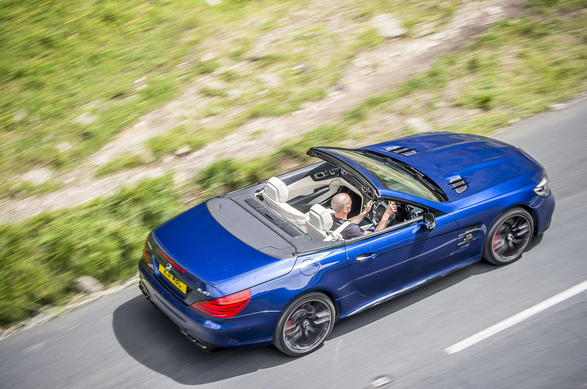Mercedes-AMG SL 63 rear cornering
