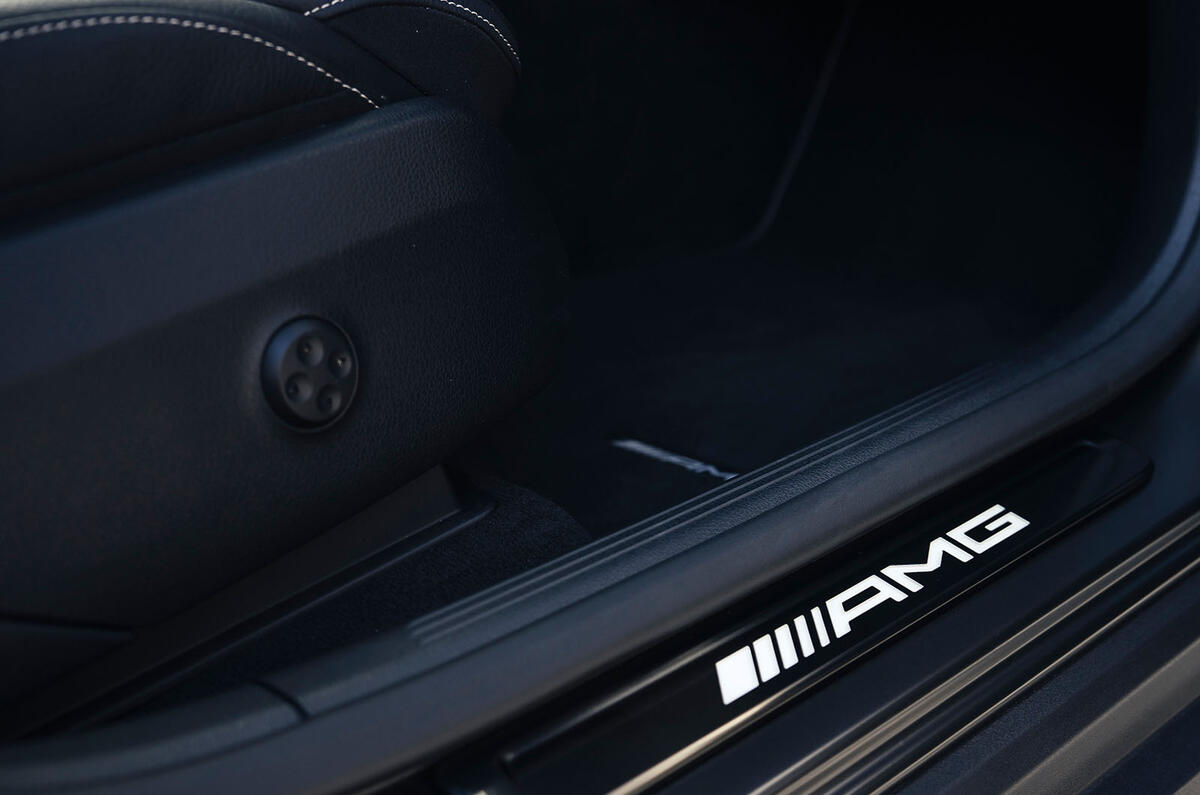 Mercedes AMG5 3 reveiw 2026 008