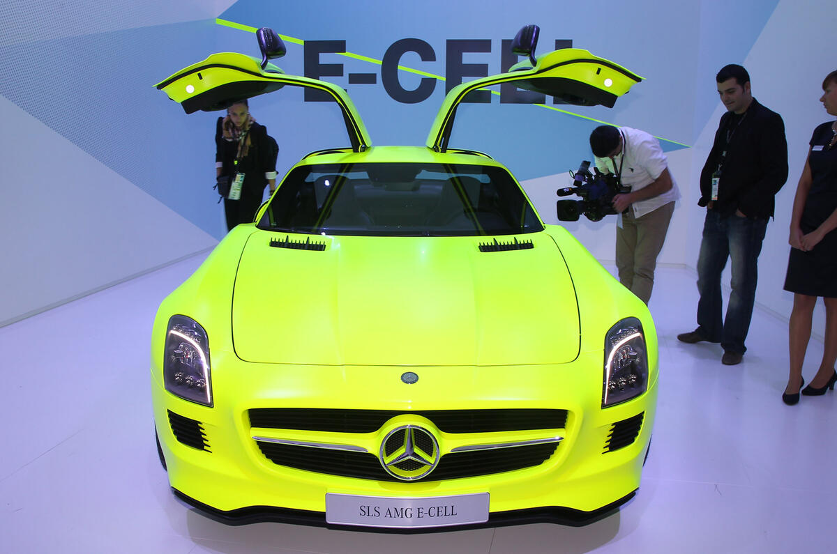no title Frankfurt: Mercedes SLS AMG E-Cell