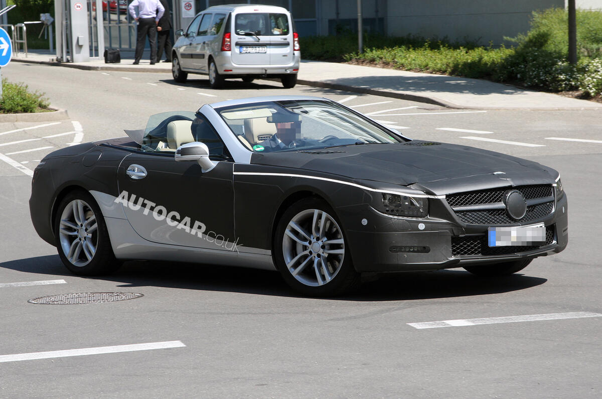 Mercedes SL - latest spy pics