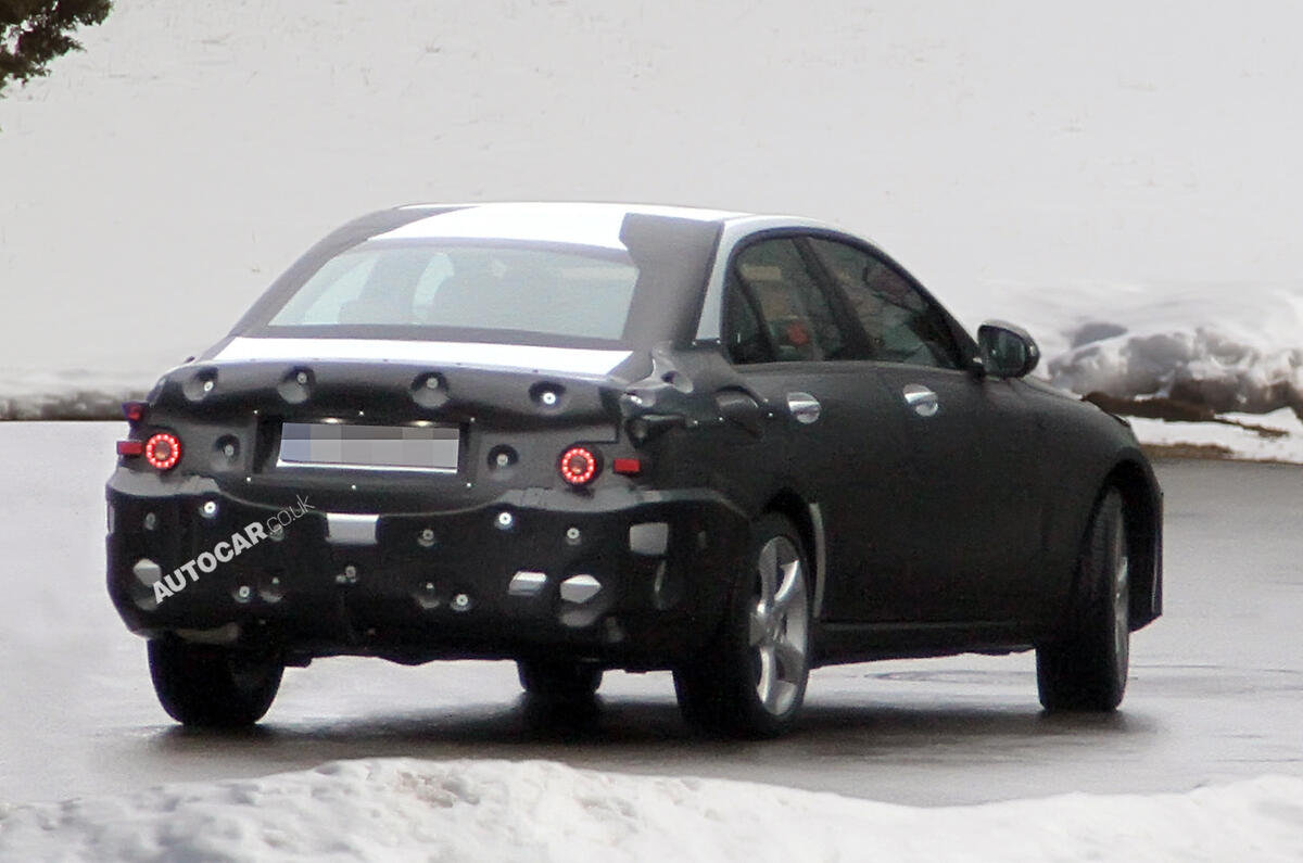 Spy pics: Mercedes C-class Spy pics: Mercedes C-class
