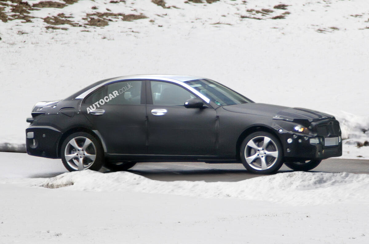 Spy pics: Mercedes C-class Spy pics: Mercedes C-class