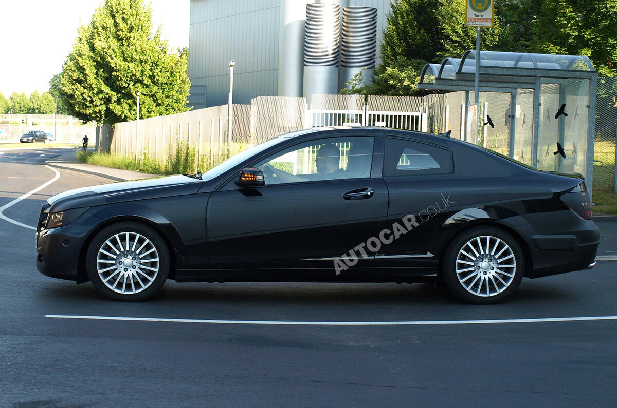 no title Mercedes plans C63 AMG coupe