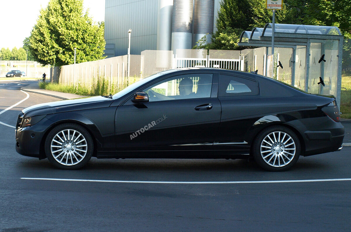 Mercedes C-class coupe: first pics