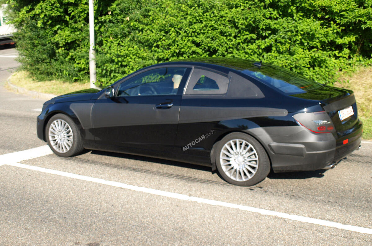 Mercedes C-class coupe: first pics