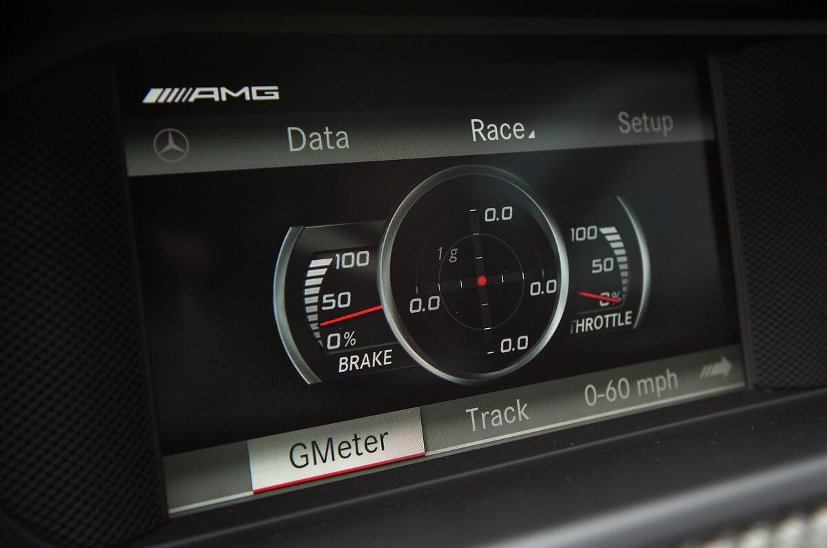 Mercedes-AMG C 63 Coupé infotainment system