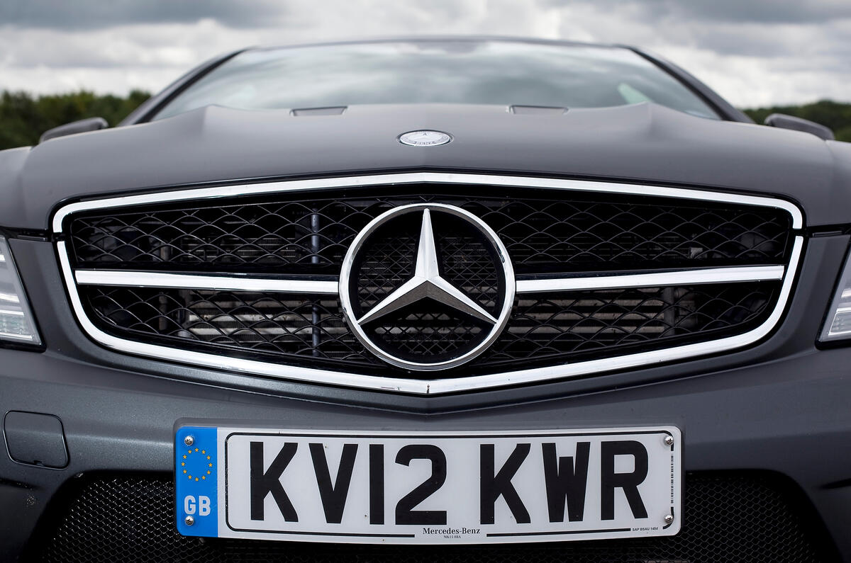 Mercedes-AMG C 63 Coupé front grille