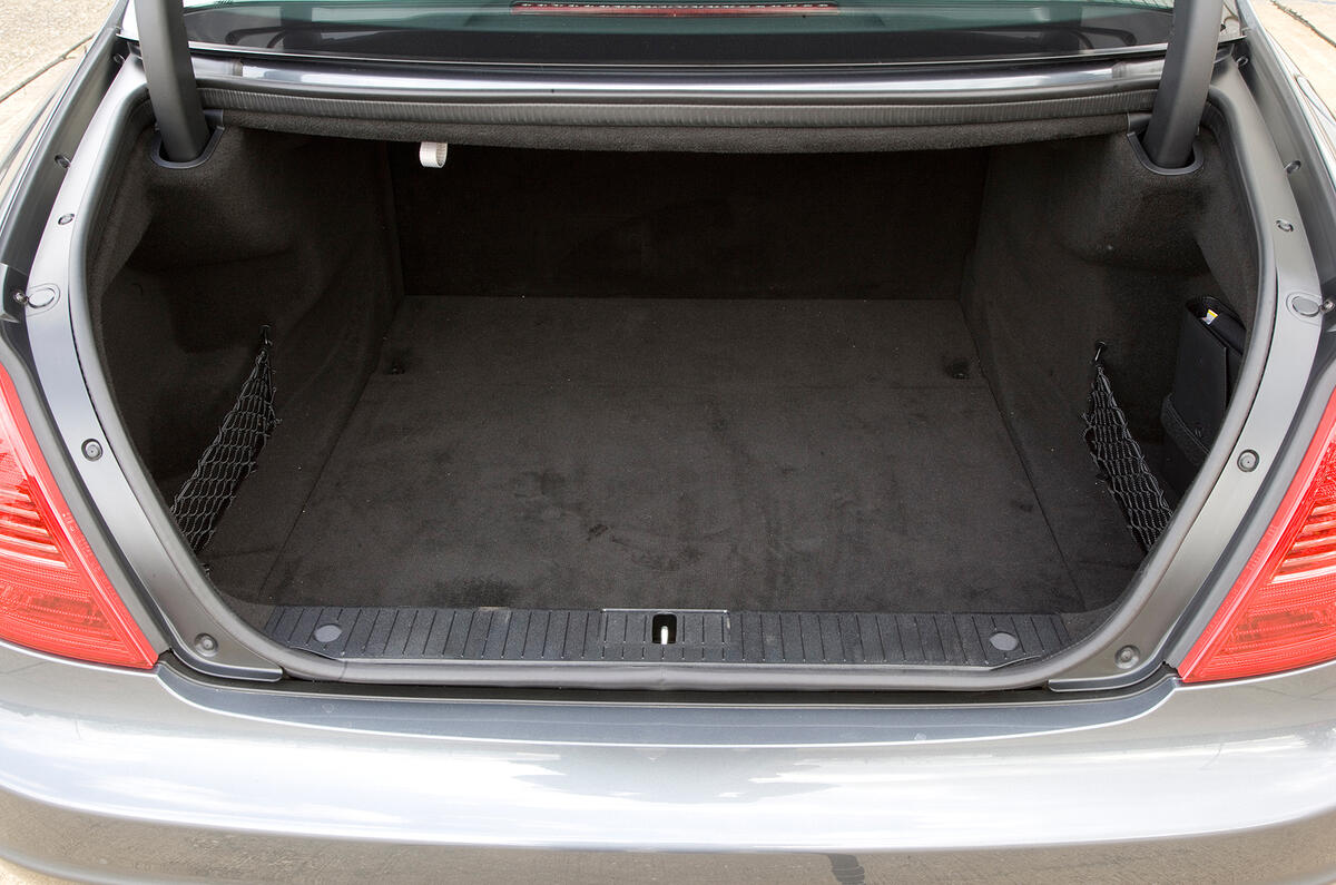 At 490 litres, the CL’s boot is barely smaller than the S-class saloon’s; easily big enough for the odd trip to the golf club Mercedes-Benz CL boot space