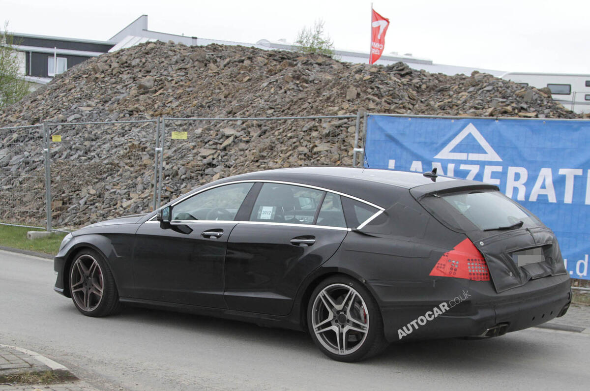 Hot Mercedes Shooting Brake spied