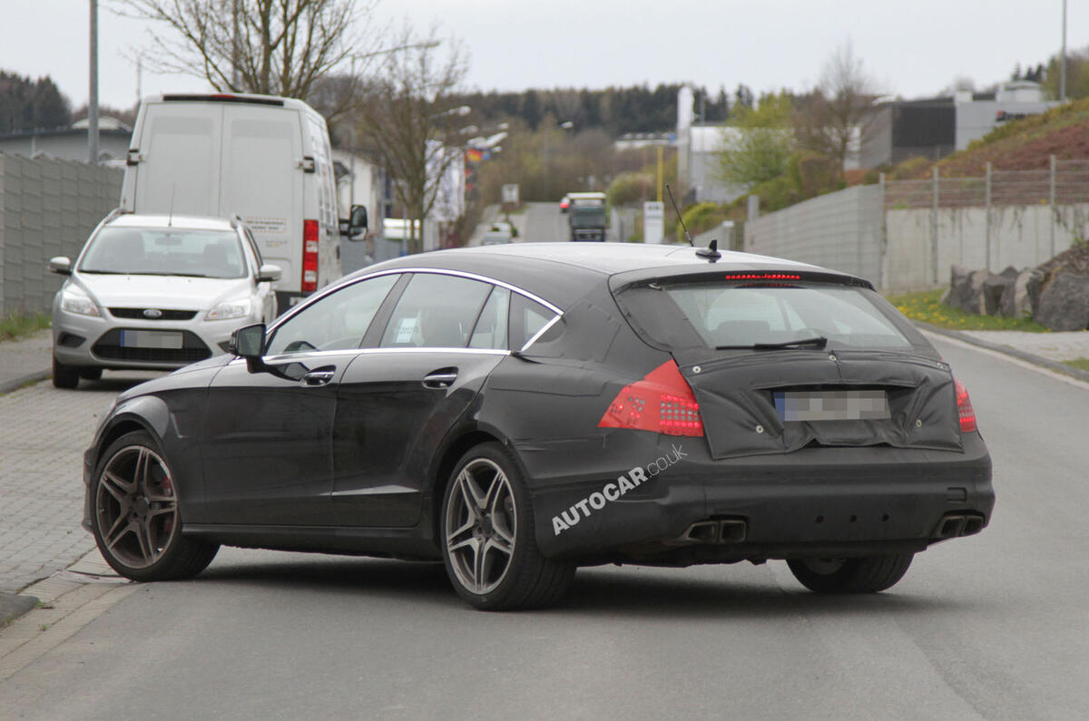 Hot Mercedes Shooting Brake spied