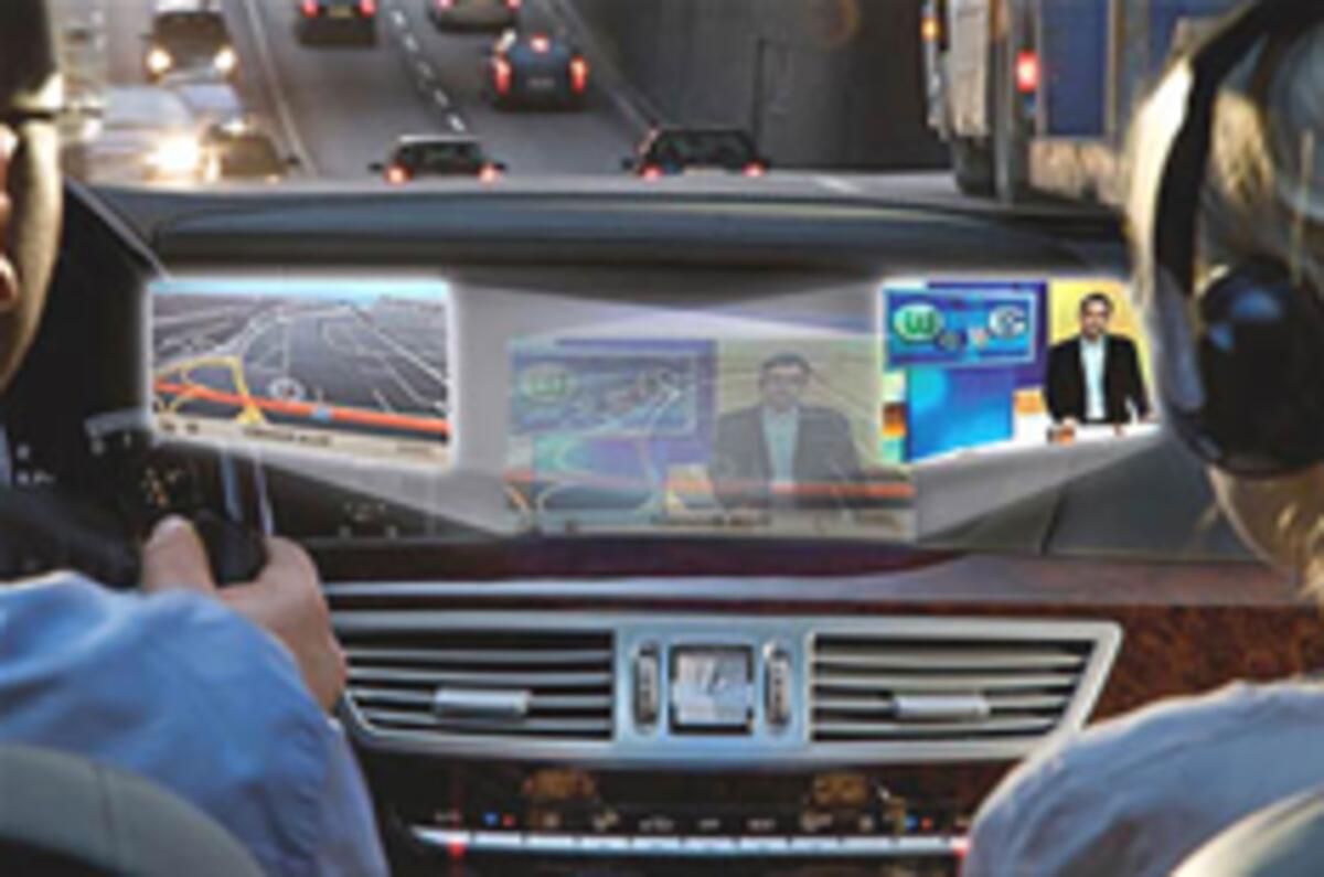 Mercedes S-class gets Splitview