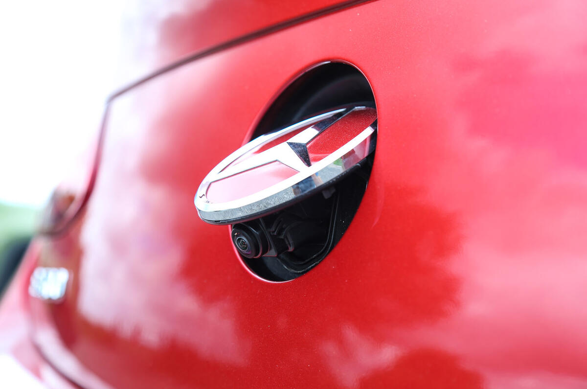 Mercedes-Benz E-Class Coupé rear view camera