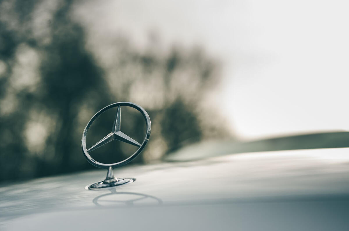 Mercedes Benz E450d Estate 2025 Review bonnet star 17