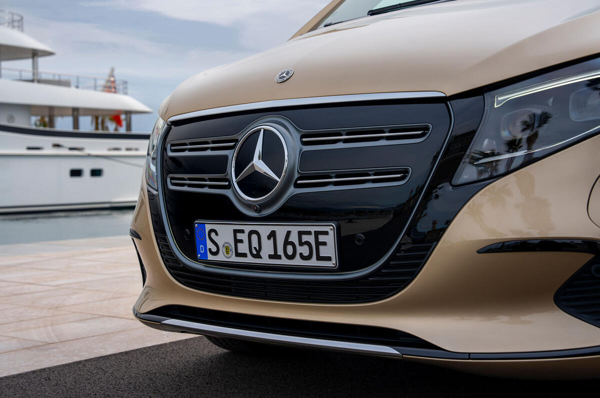 mercedes benz eqv review 2024 05 grill mercedes benz eqv review 2024 05 grill