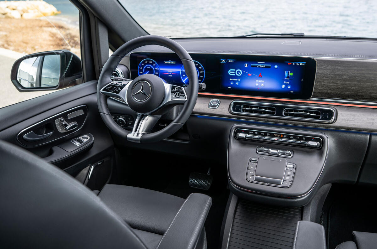 mercedes benz eqv review 2024 08 dash mercedes benz eqv review 2024 08 dash