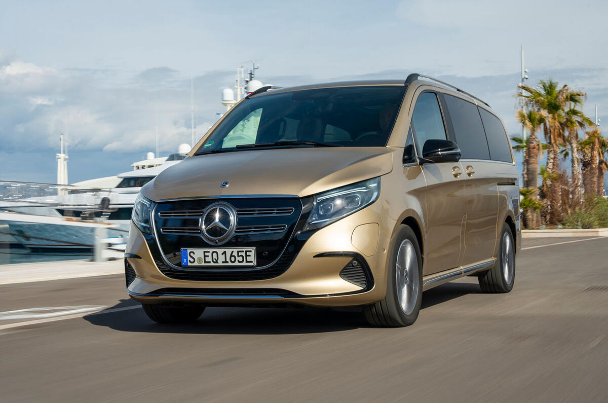 mercedes benz eqv review 2024 13 tracking front mercedes benz eqv review 2024 13 tracking front