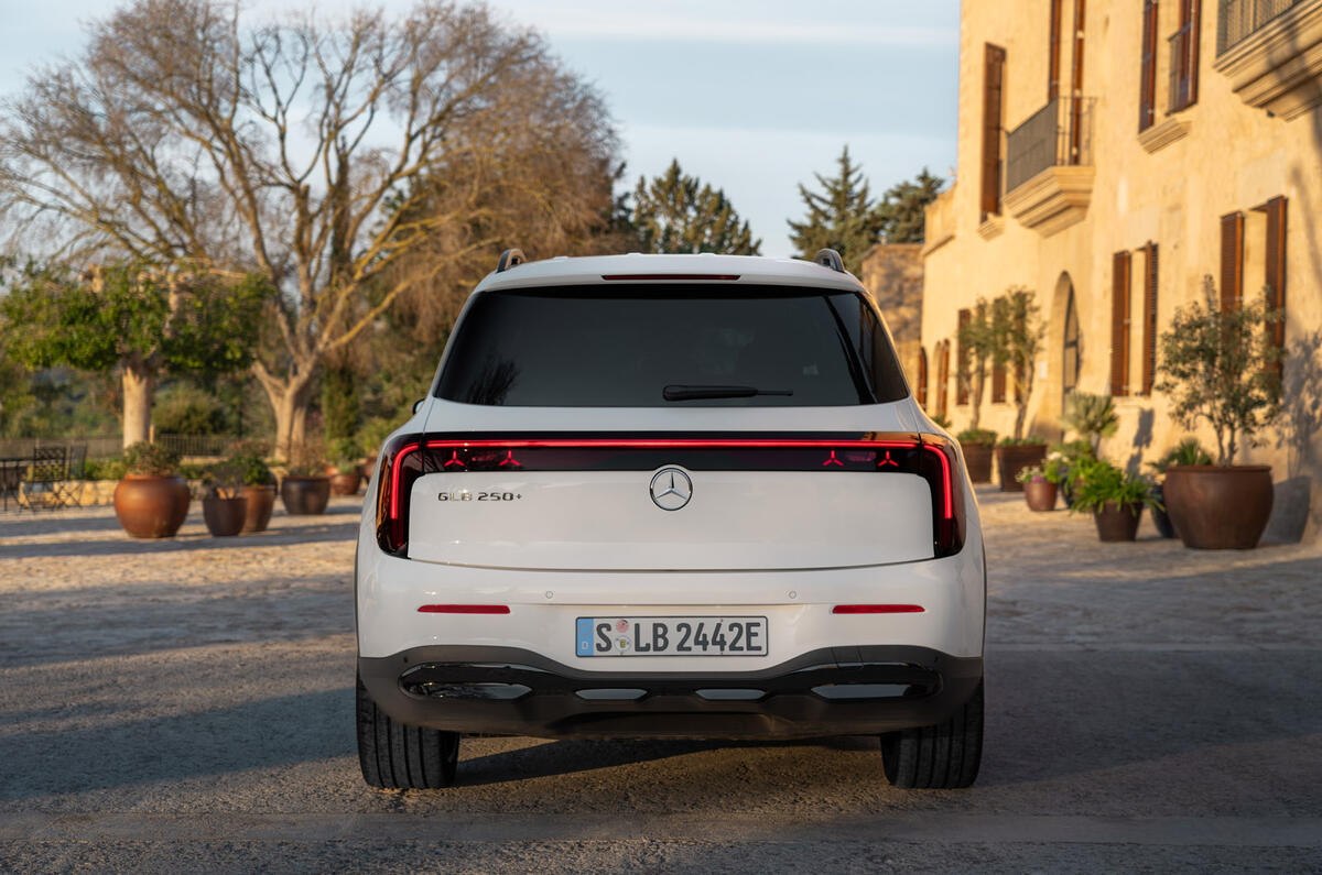 Mercedes Benz GLB review 2026 034