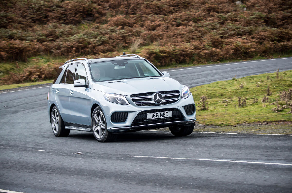 Mercedes-Benz GLE cornering