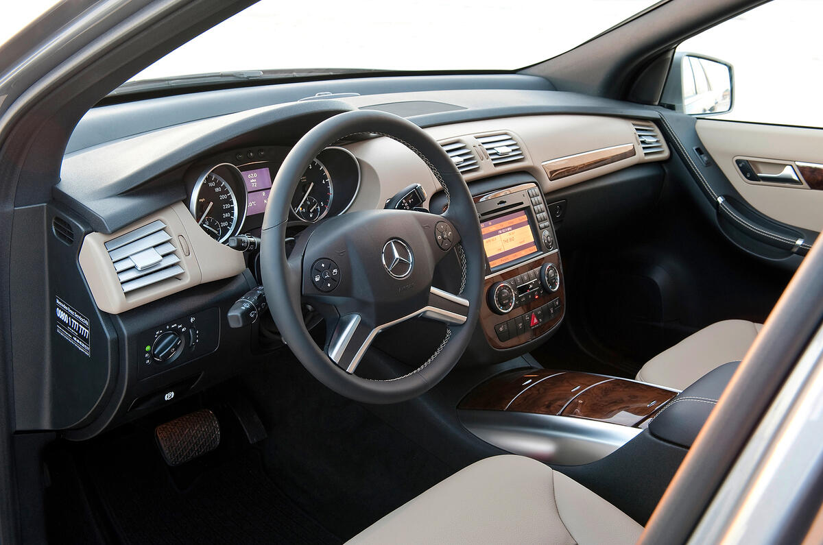 Commanding driving position and  top-notch quality up front Mercedes-Benz R-Class interior