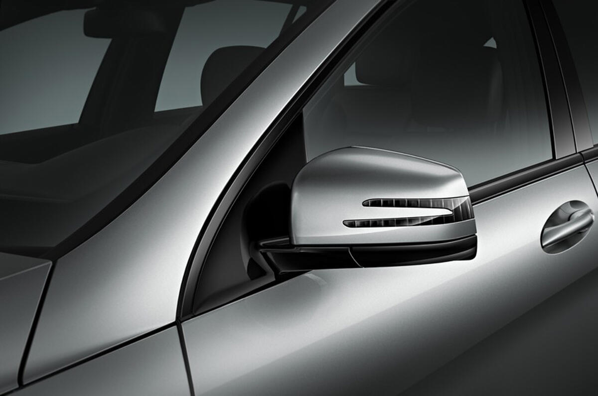 no title New Mercedes R-class revealed