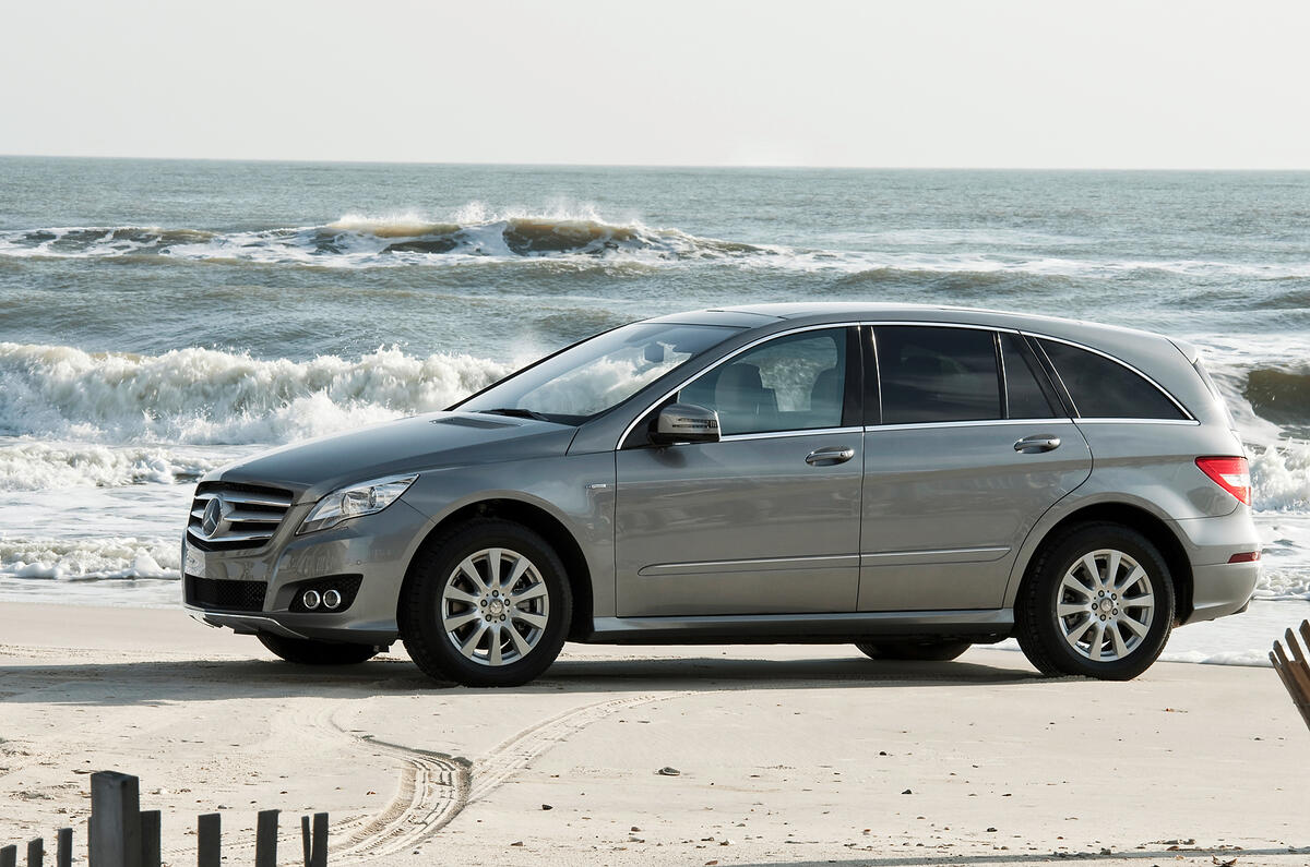 No revolution, but interesting and convincing 4 star Mercedes-Benz R-Class
