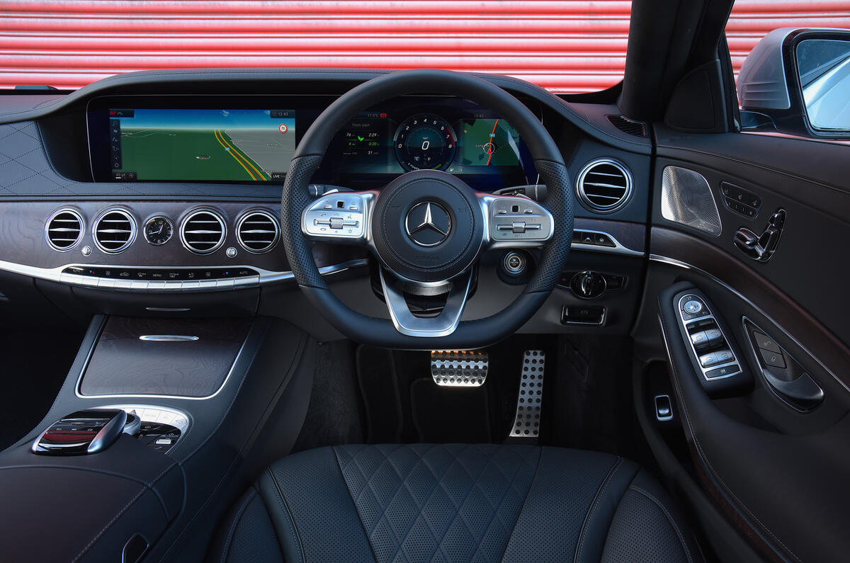 Mercedes-Benz S-Class dashboard