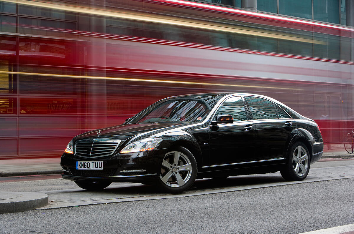S-class is an unbeatable force in this class. Just right for driver and passenger 4 star Mercedes-Benz S-Class