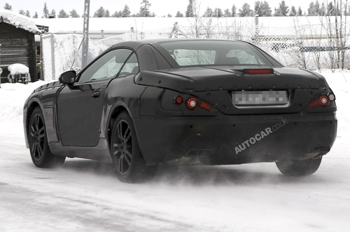 no title Mercedes SL to use carbonfibre