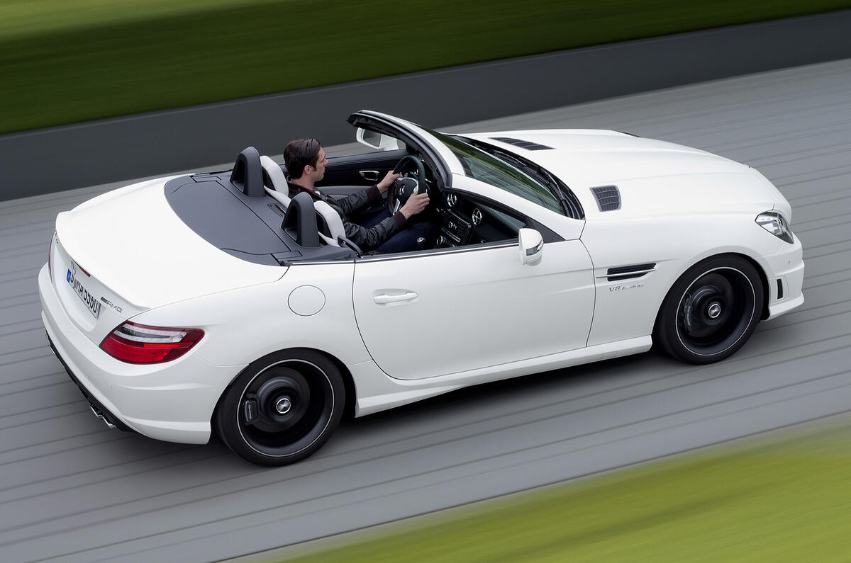 Mercedes SLK55 AMG revealed