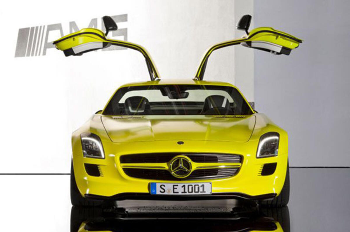 Mercedes SLS E-cell leaks out