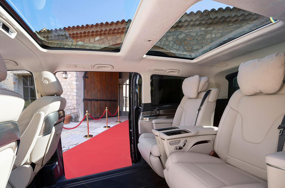 mercedes benz vlass avis 2024 13 intérieur