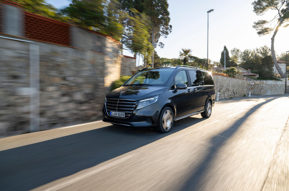mercedes benz vlass review 2024 14 tracking front