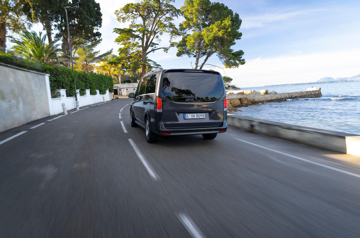 mercedes benz vlass review 2024 15 tracking rear