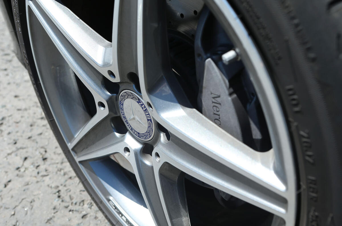 Mercedes-Benz C-Class 18in alloys