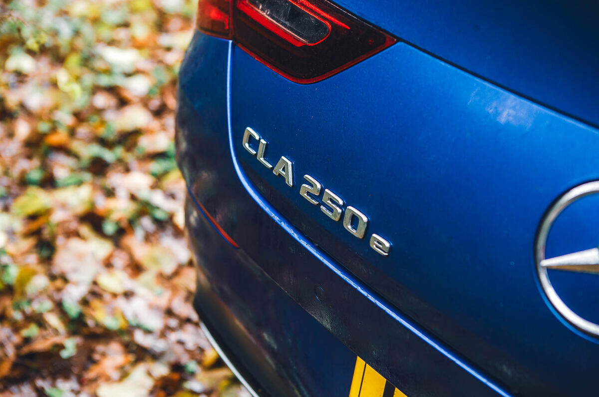 mercedes cla 250e 2023 badge mercedes cla 250e 2023 badge
