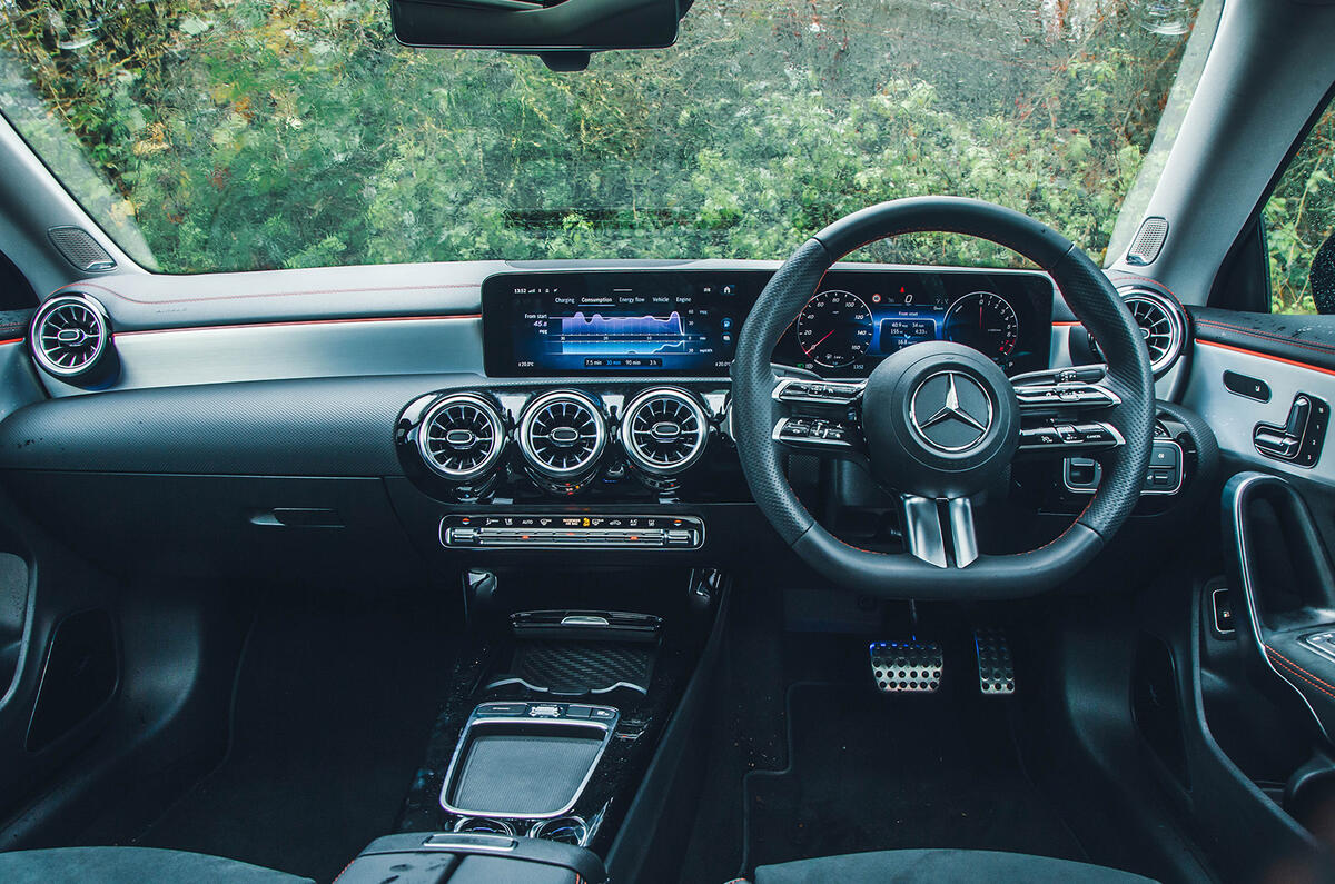 mercedes cla 250e 2023 straight dash mercedes cla 250e 2023 straight dash