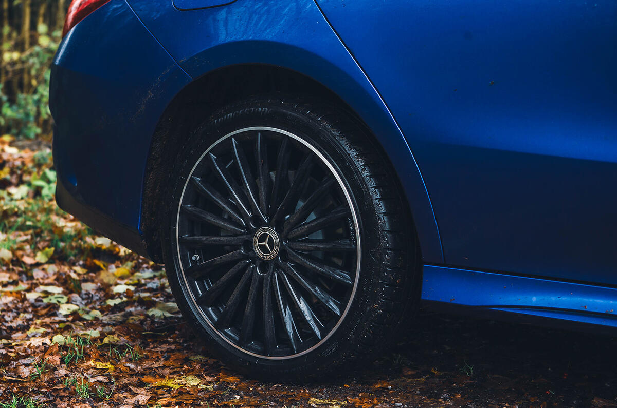mercedes cla 250e 2023 wheel mercedes cla 250e 2023 wheel