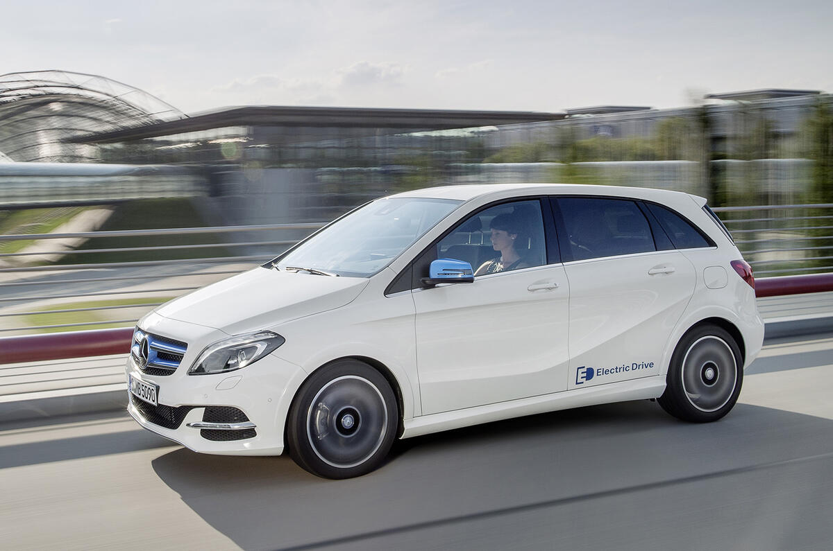Facelifted Mercedes-Benz B-class revealed Facelifted Mercedes-Benz B-class revealed