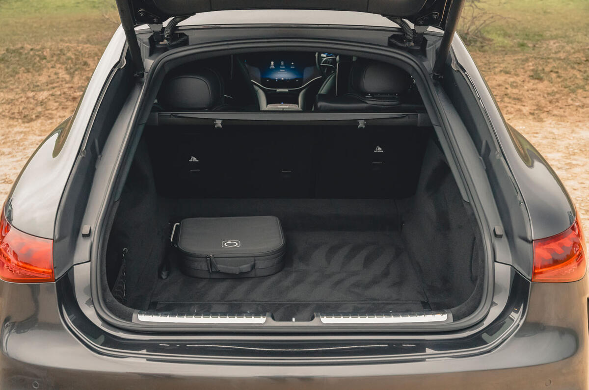 Mercedes EQS 450  RT 2025 boot ME 8