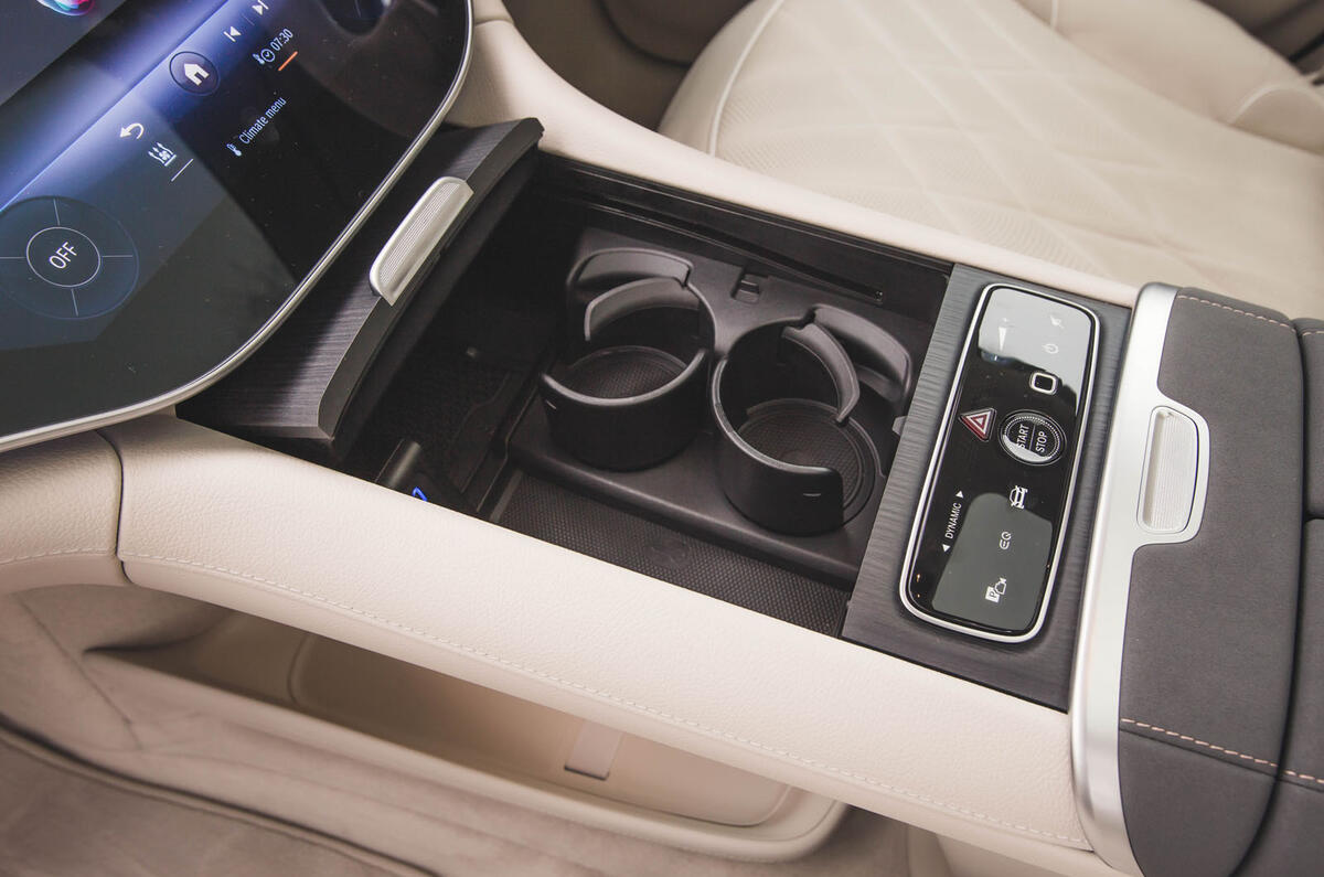 mercedes eqs suv review 2024 21 cupholders