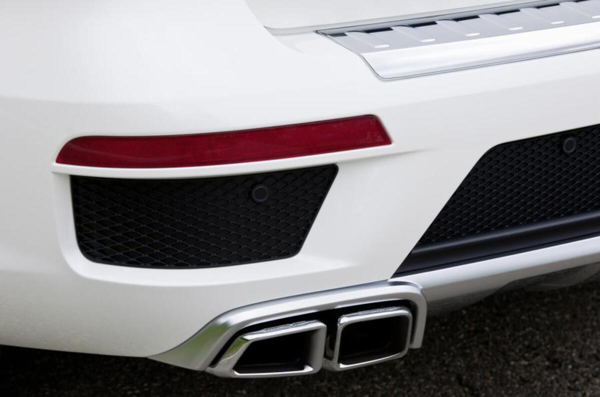 Mercedes-AMG GL 63 quad exhaust