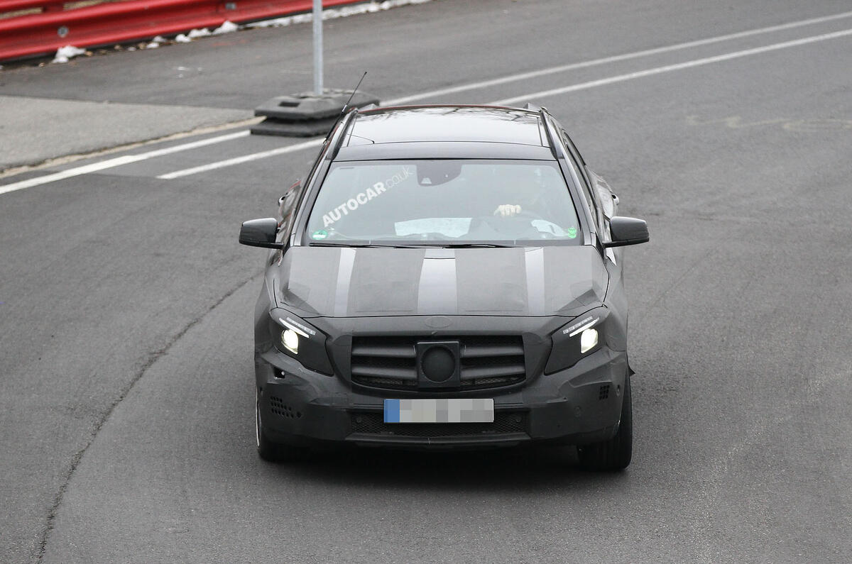 no title 2014 Mercedes-Benz GLA - latest spy shots